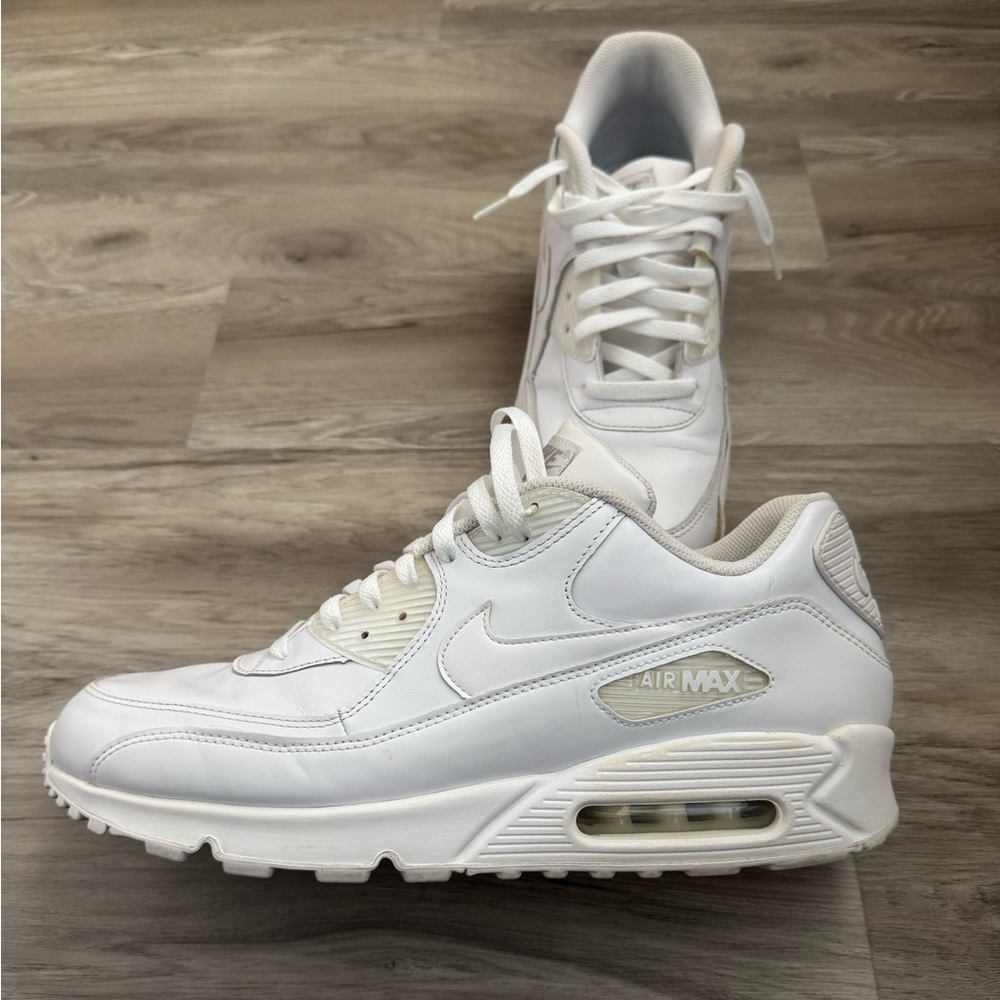 Nike Air Max 90's Triple White